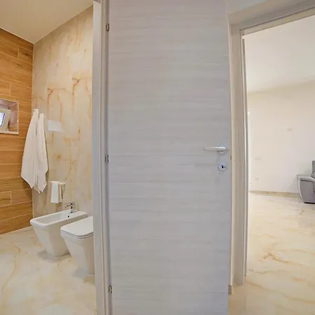 Na' Lu' With Sea View *