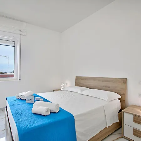 Na' Lu' With Sea View *