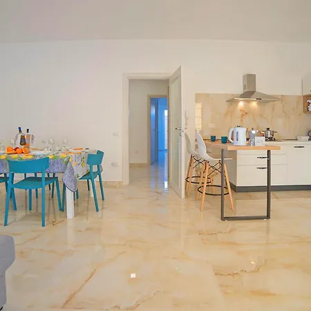 Na' Lu' With Sea View