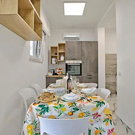 Na' Lu' With Sea View